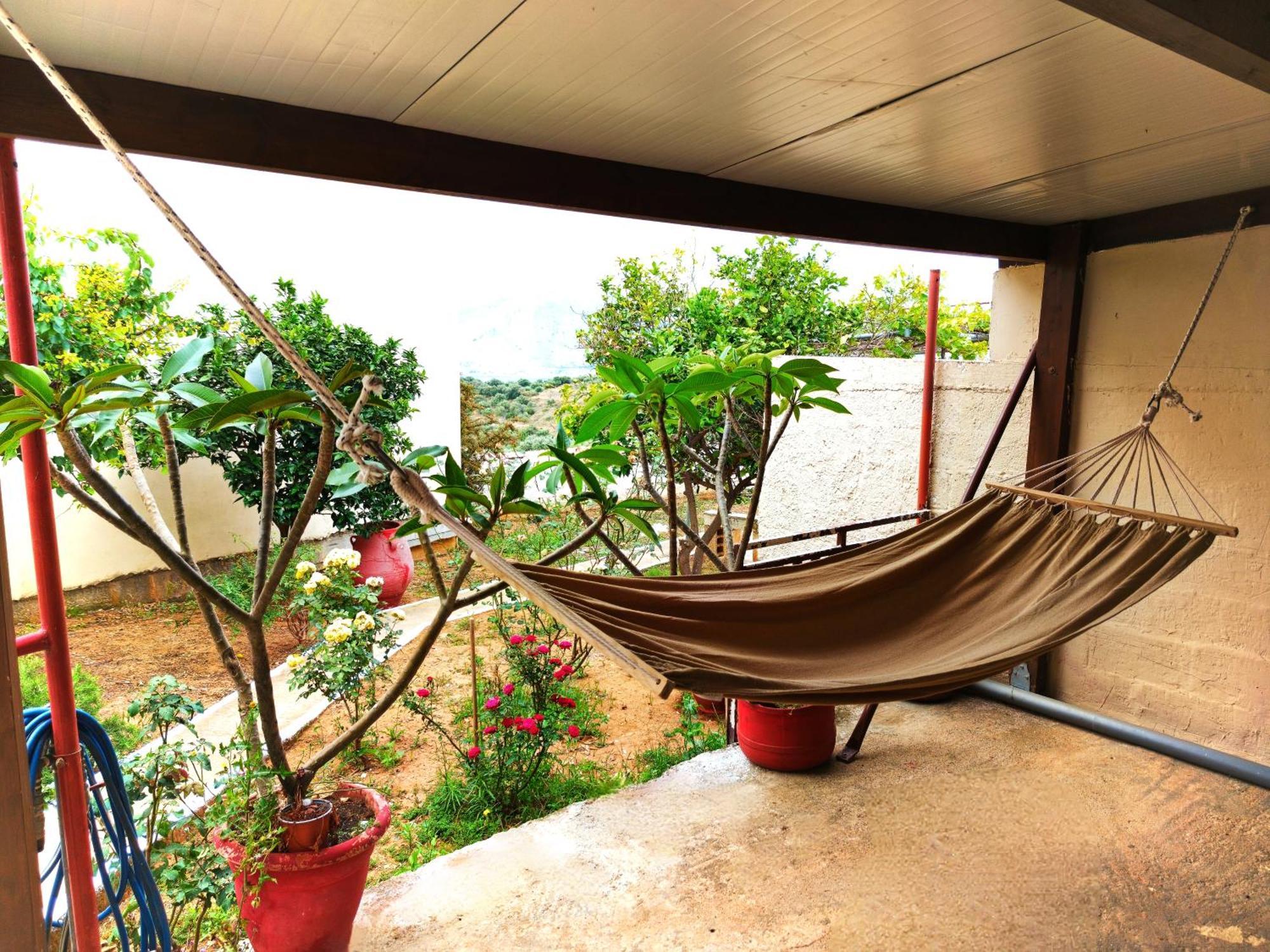 Village House With A Nice Garden Stérnai Room photo